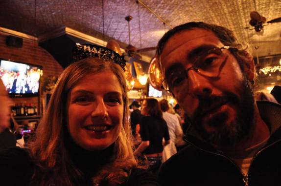 Celebrando os últimos minutos de 2012vna pequena basalt, ao lado de Aspen, no Colorado, nos Estados Unidos